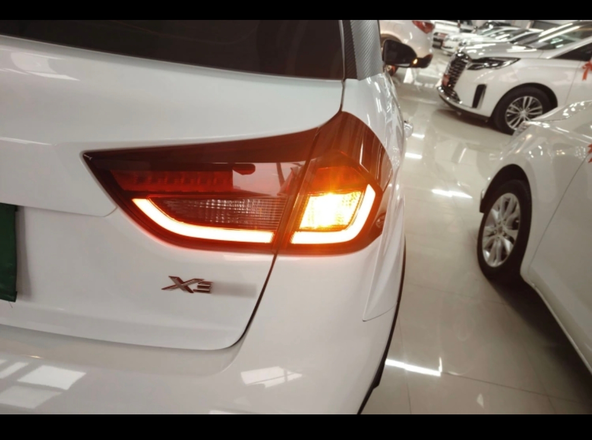 吉利汽车 远景X3 2021 汽车图片 #4