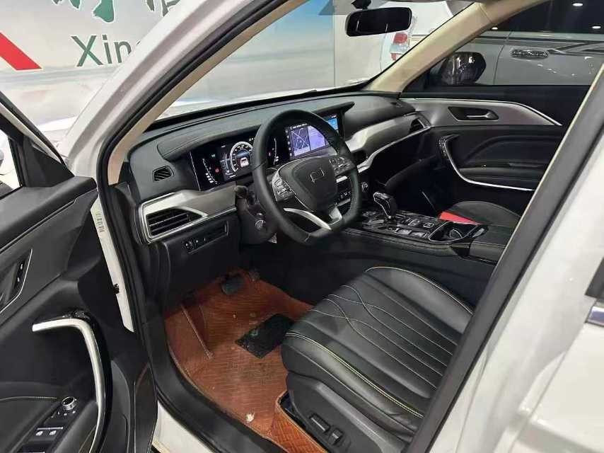 2023 car image #2