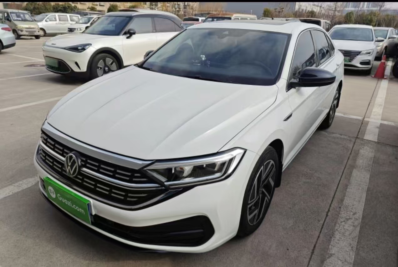 Volkswagen Sagitar 2023 car image #7