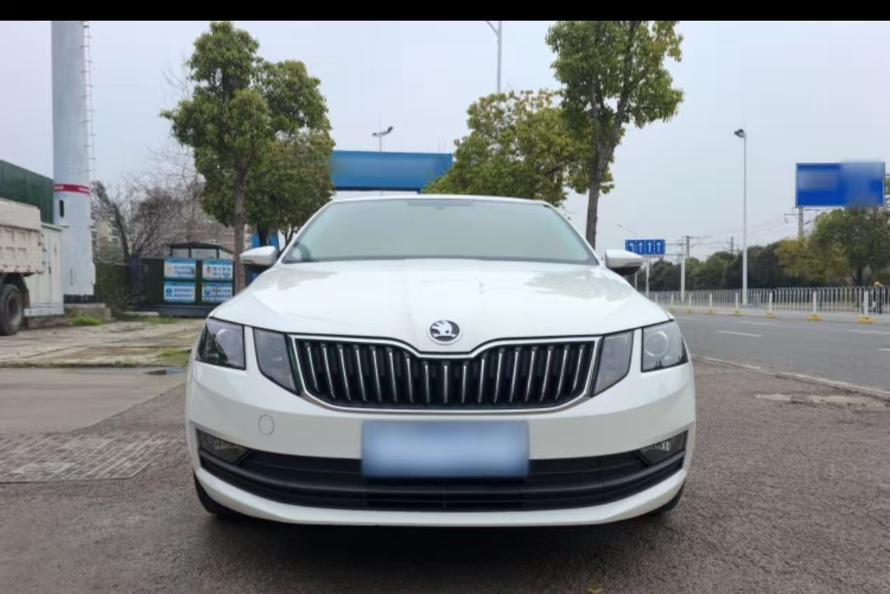 Skoda Octavia 2023 immagine di auto #7