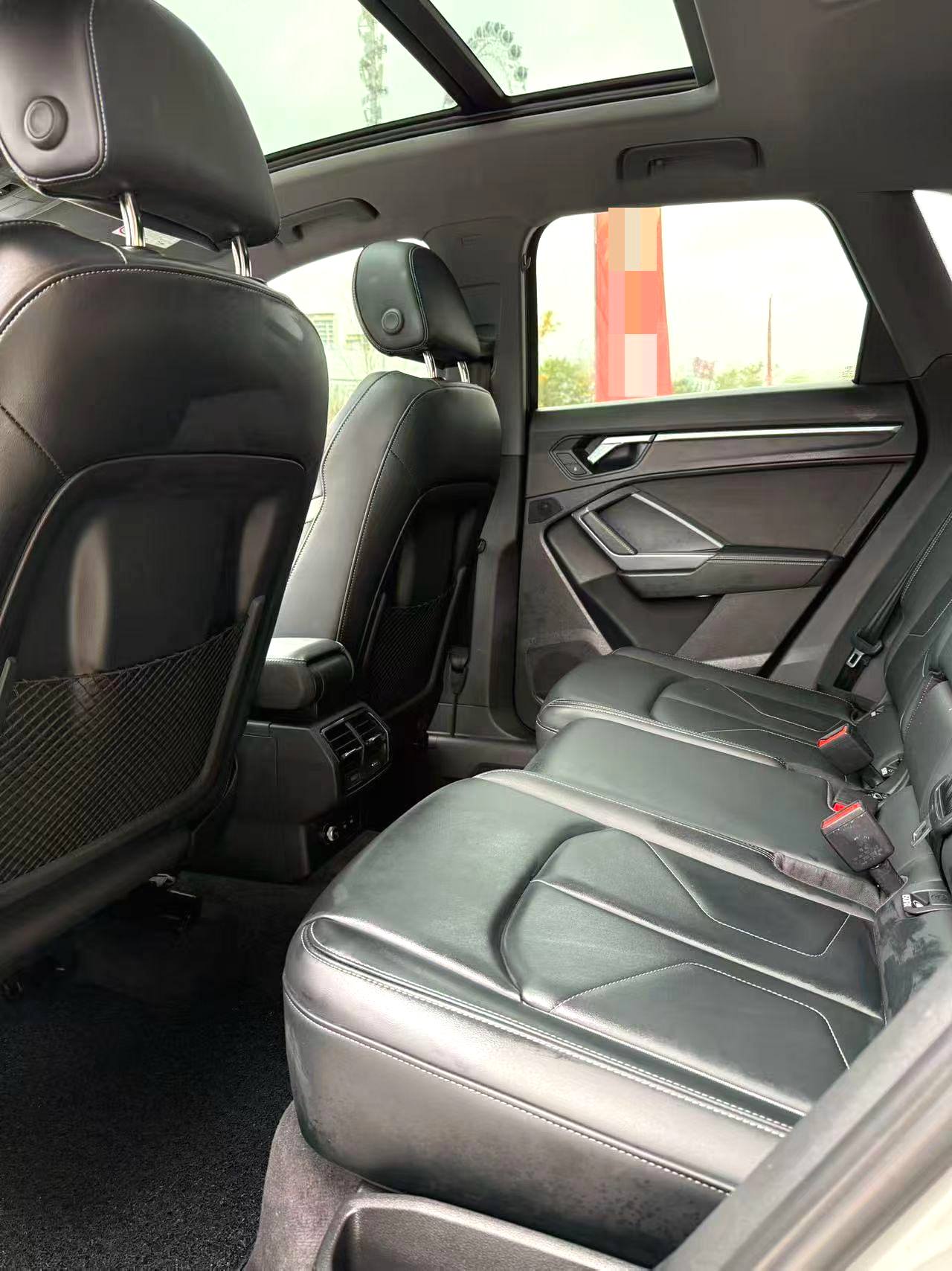 Audi Q3 2024 car image #8