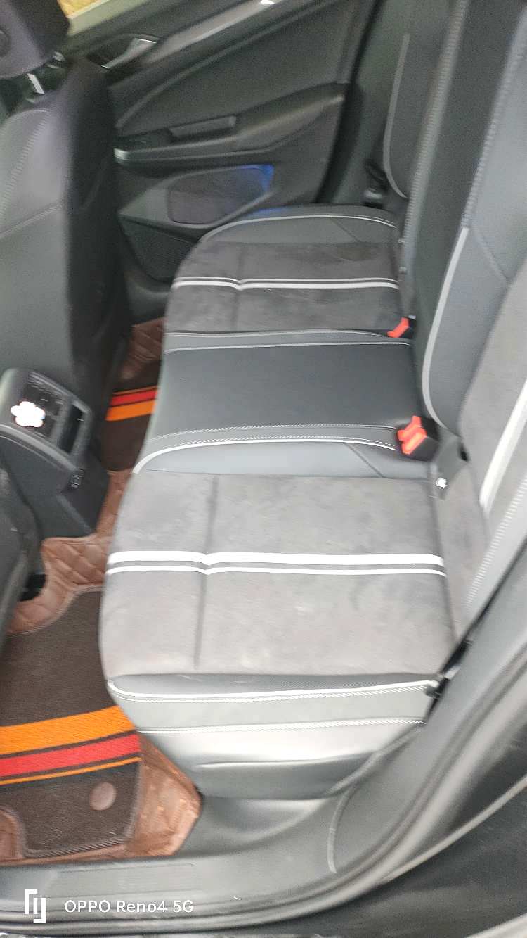 Volkswagen Golf 2023 car image #4