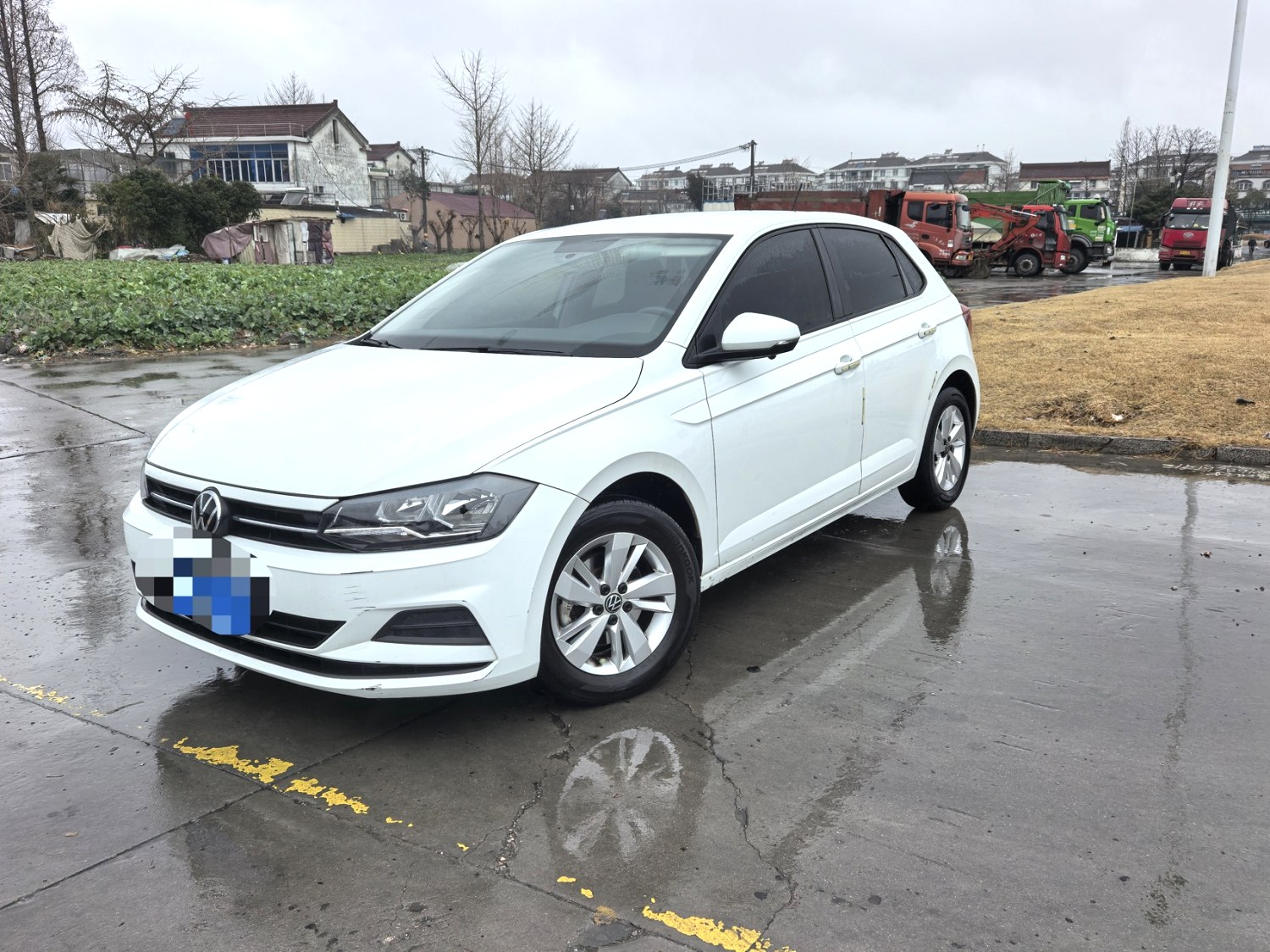 Volkswagen Polo 2023 car image 
