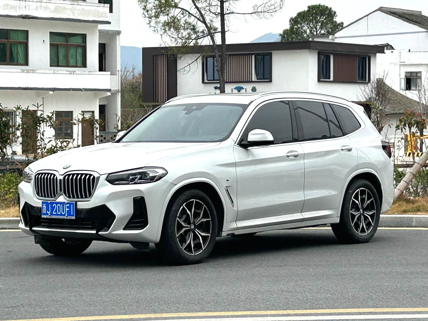 BMW X3 2023 BMW X3 2023 car image