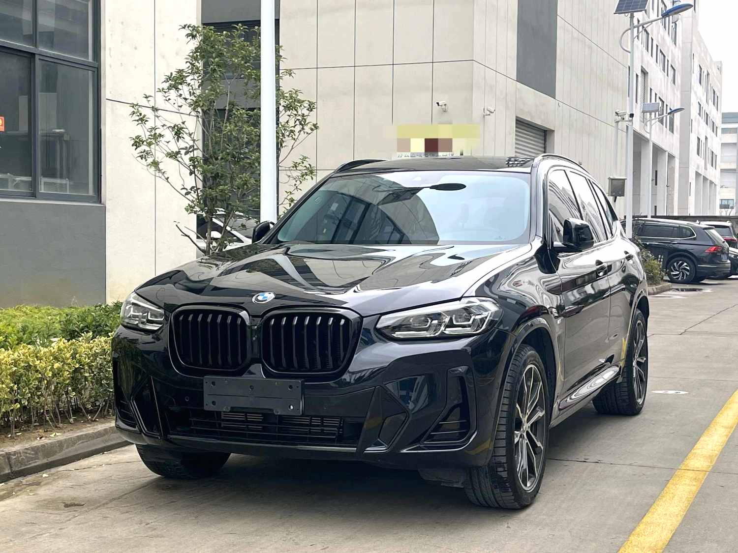 BMW X3 2024 car image 
