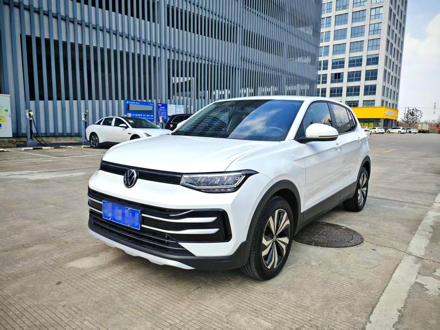 Volkswagen Tharu 2025 Volkswagen Tharu 2025 car image