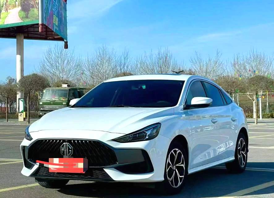 MG 5 2024 immagine di auto 