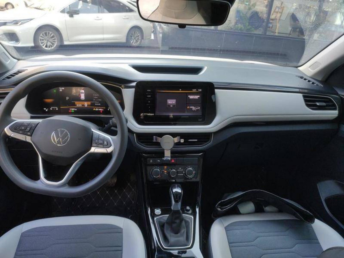 Volkswagen Tharu 2025 #2 Volkswagen Tharu 2025 car image #2