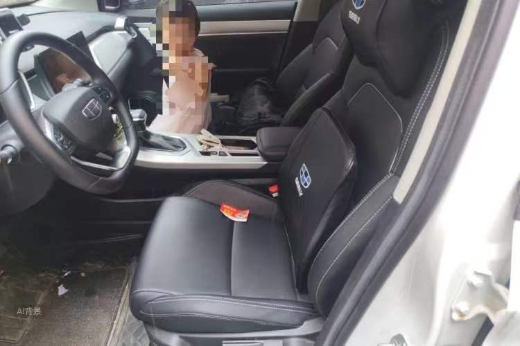 GEELY Coolray 2025 #7 GEELY Coolray 2025 car image #7