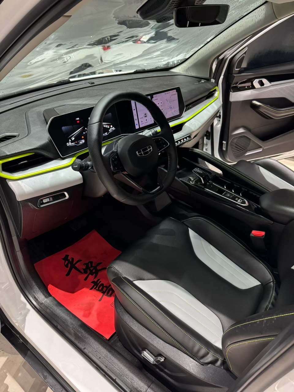 GEELY Coolray 2023 #5 GEELY Coolray 2023 car image #5