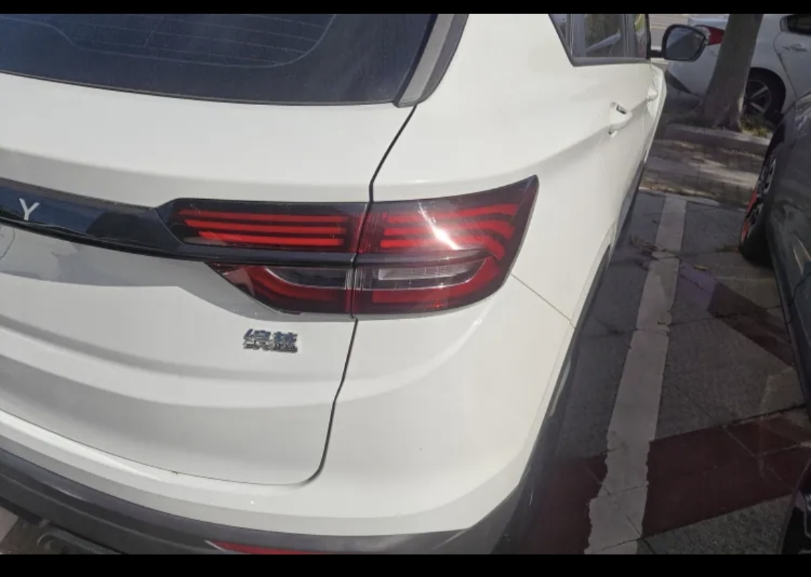 GEELY Coolray 2024 car image #9