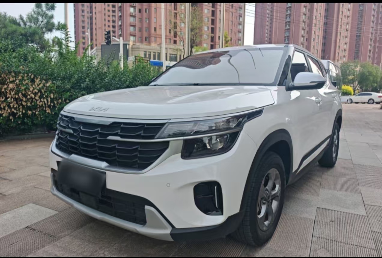 Kia Seltos 2024 car image #5