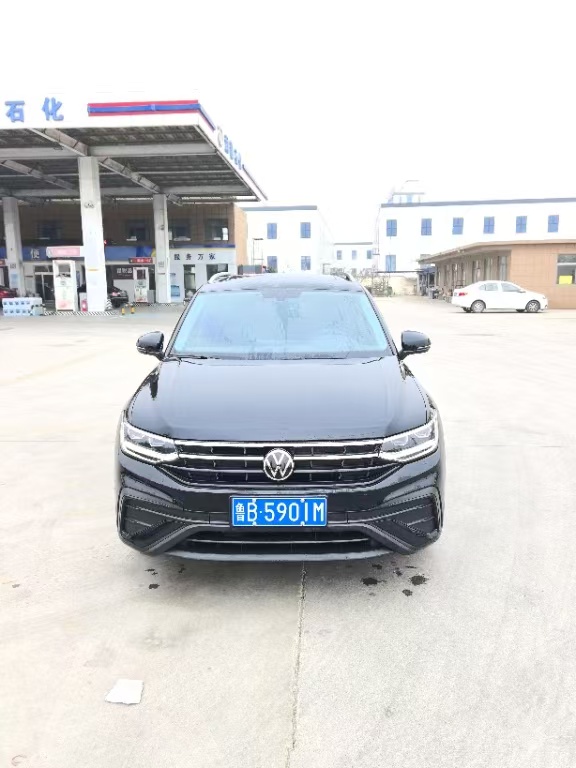 Volkswagen Tiguan L 2025 #4 Volkswagen Tiguan L 2025 car image #4