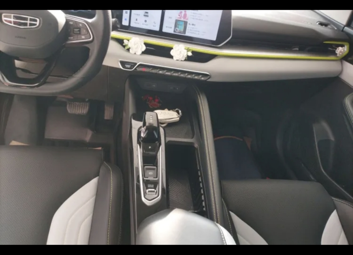 GEELY Coolray 2022 #14 GEELY Coolray 2022 car image #14