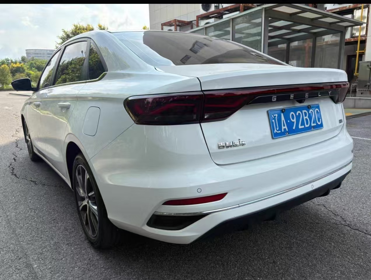 GEELY Emgrand 2023 #2 GEELY Emgrand 2023 car image #2