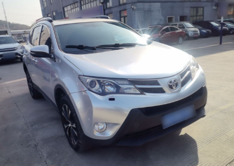 Toyota RAV4 2015 car image #8
