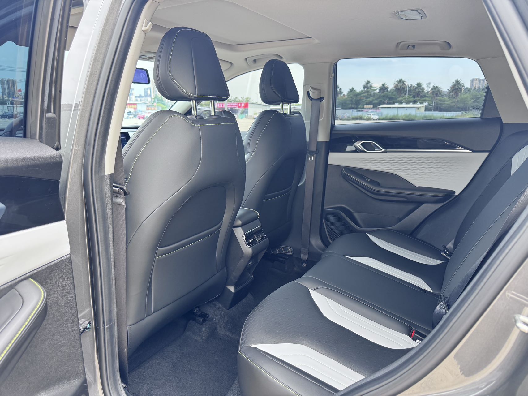 GEELY Coolray 2023 #9 GEELY Coolray 2023 car image #9