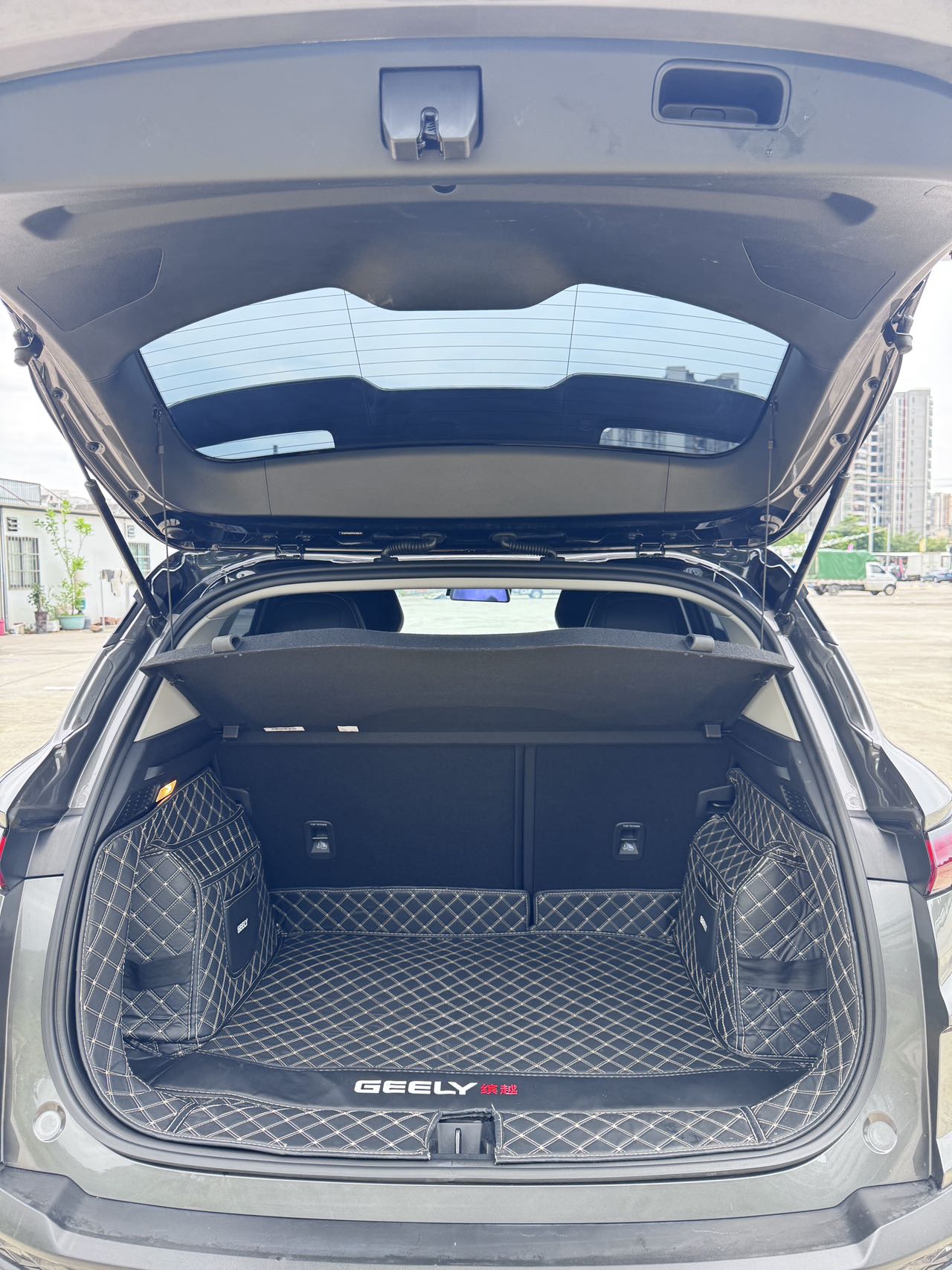 GEELY Coolray 2023 #16 GEELY Coolray 2023 car image #16