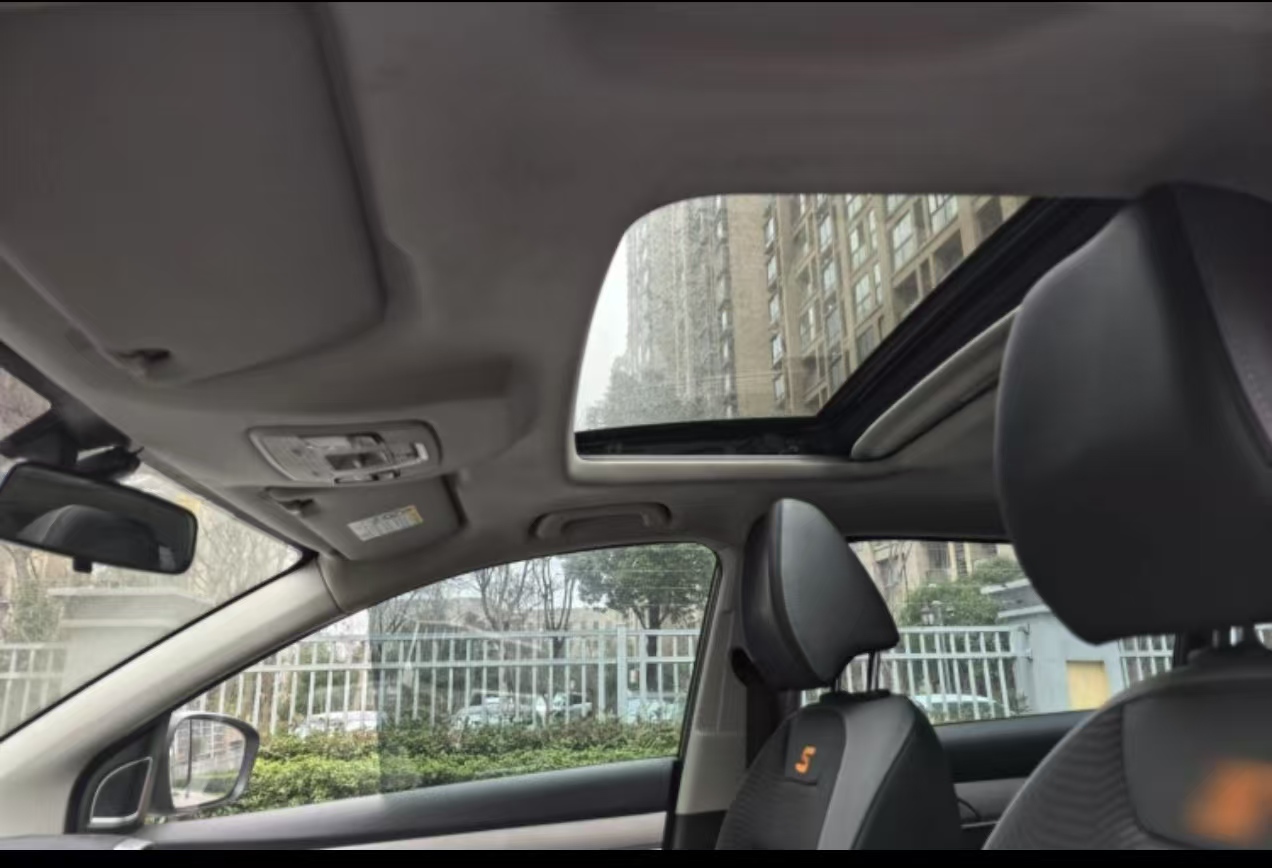 GEELY Coolray 2023 car image #3