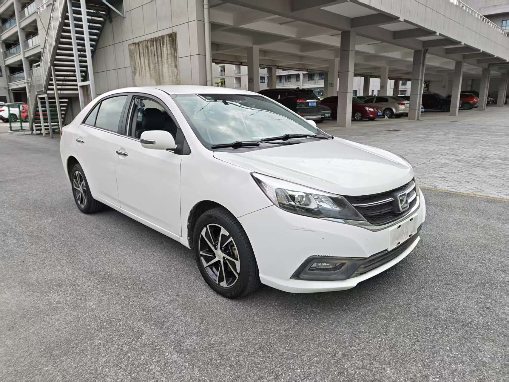 Zotye 2016 #6 Zotye 2016 صورة سيارة #6
