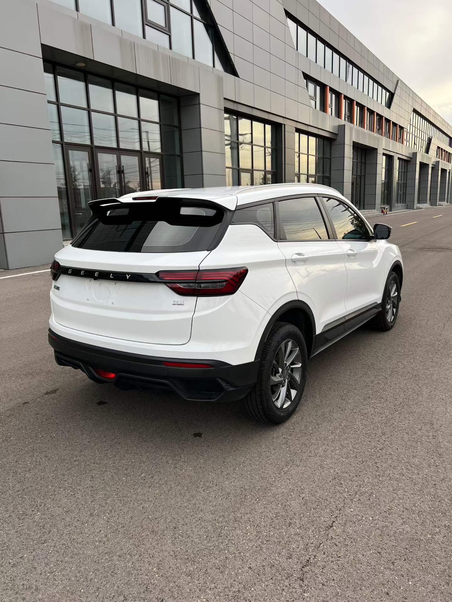 GEELY Coolray 2024 car image #6