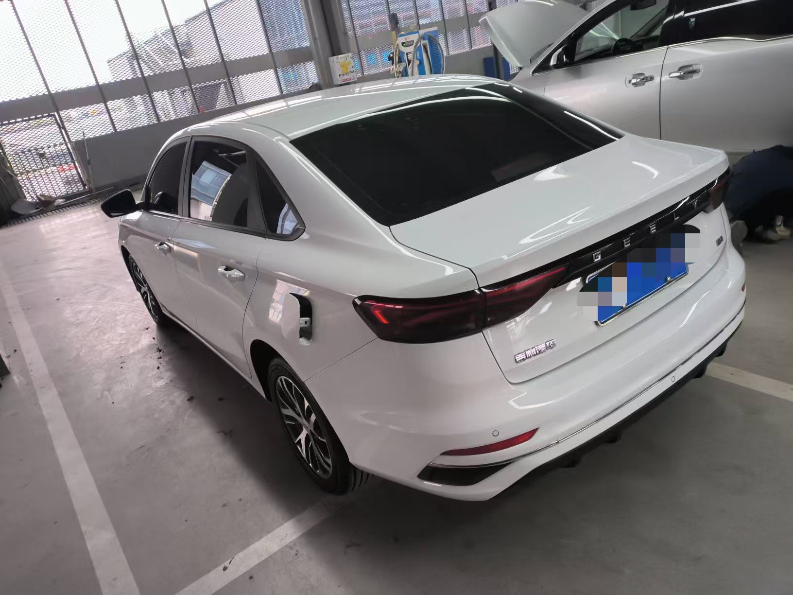 GEELY Emgrand 2023 car image #6