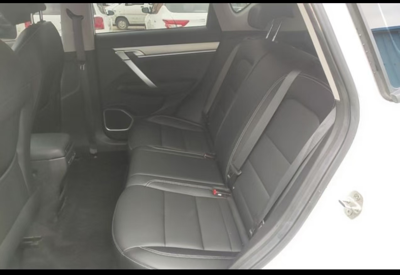 GEELY Coolray 2025 car image #2