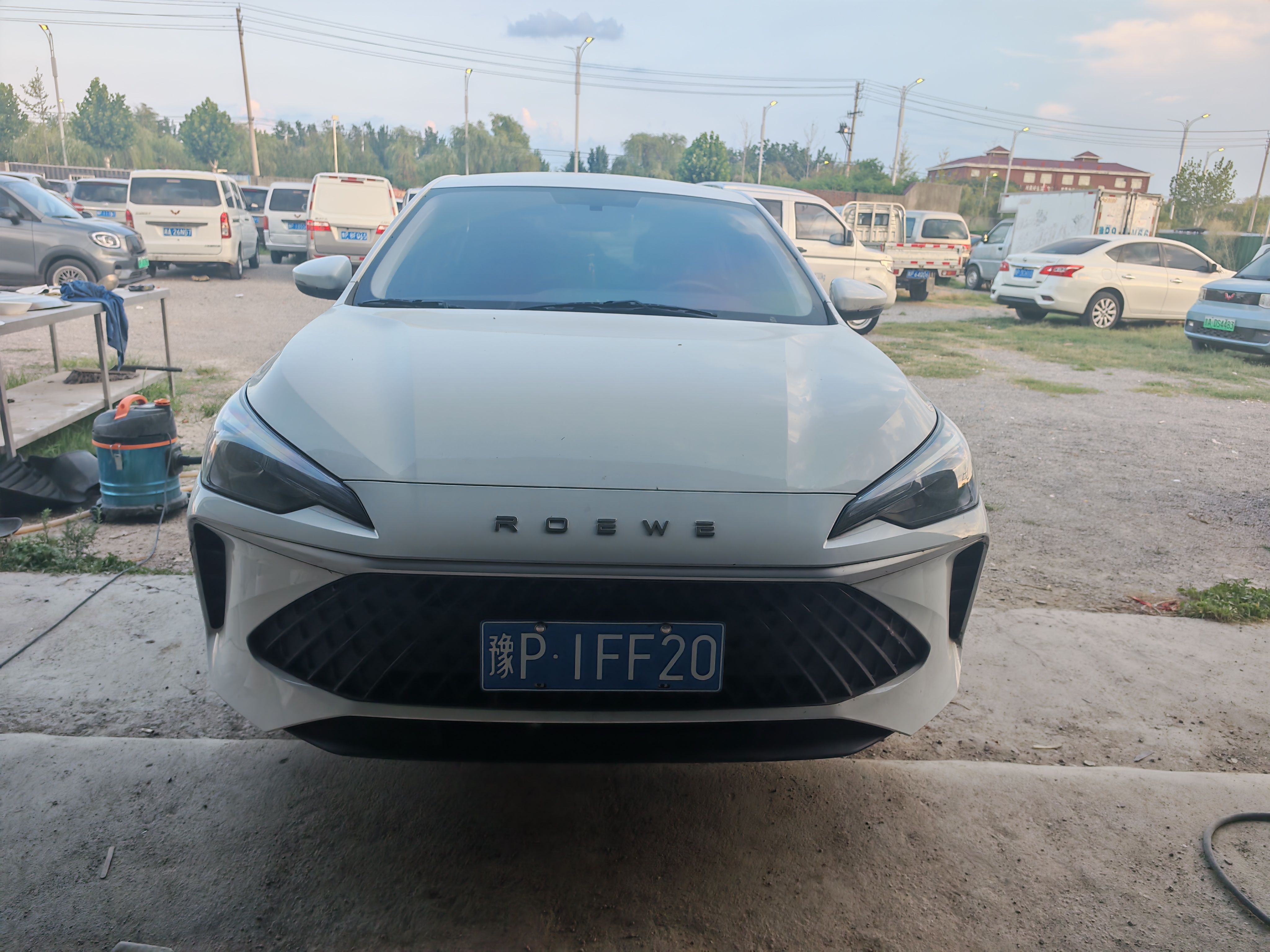 Roewe i5 2025 #6 Roewe i5 2025 car image #6
