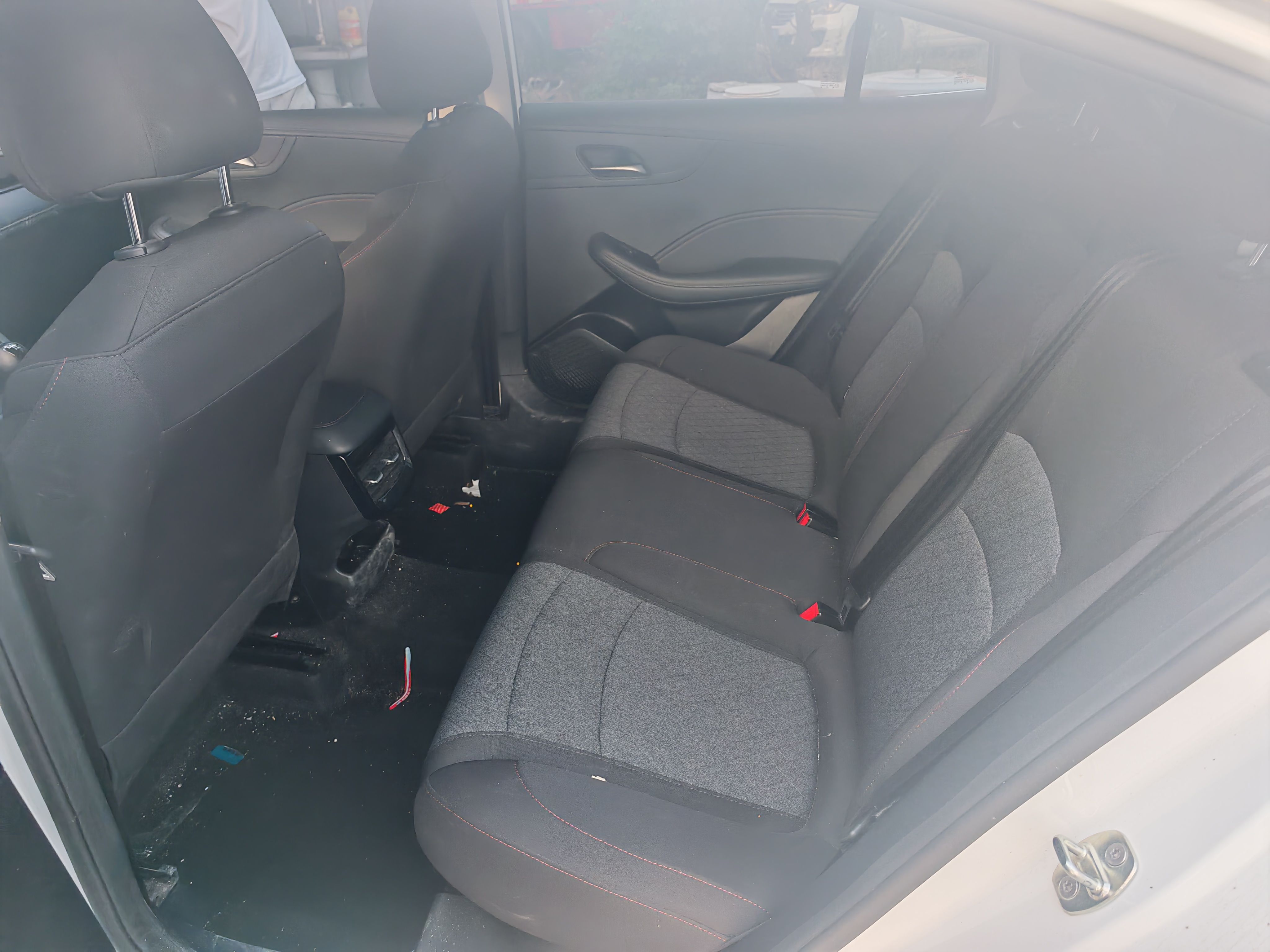 Roewe i5 2025 #2 Roewe i5 2025 car image #2
