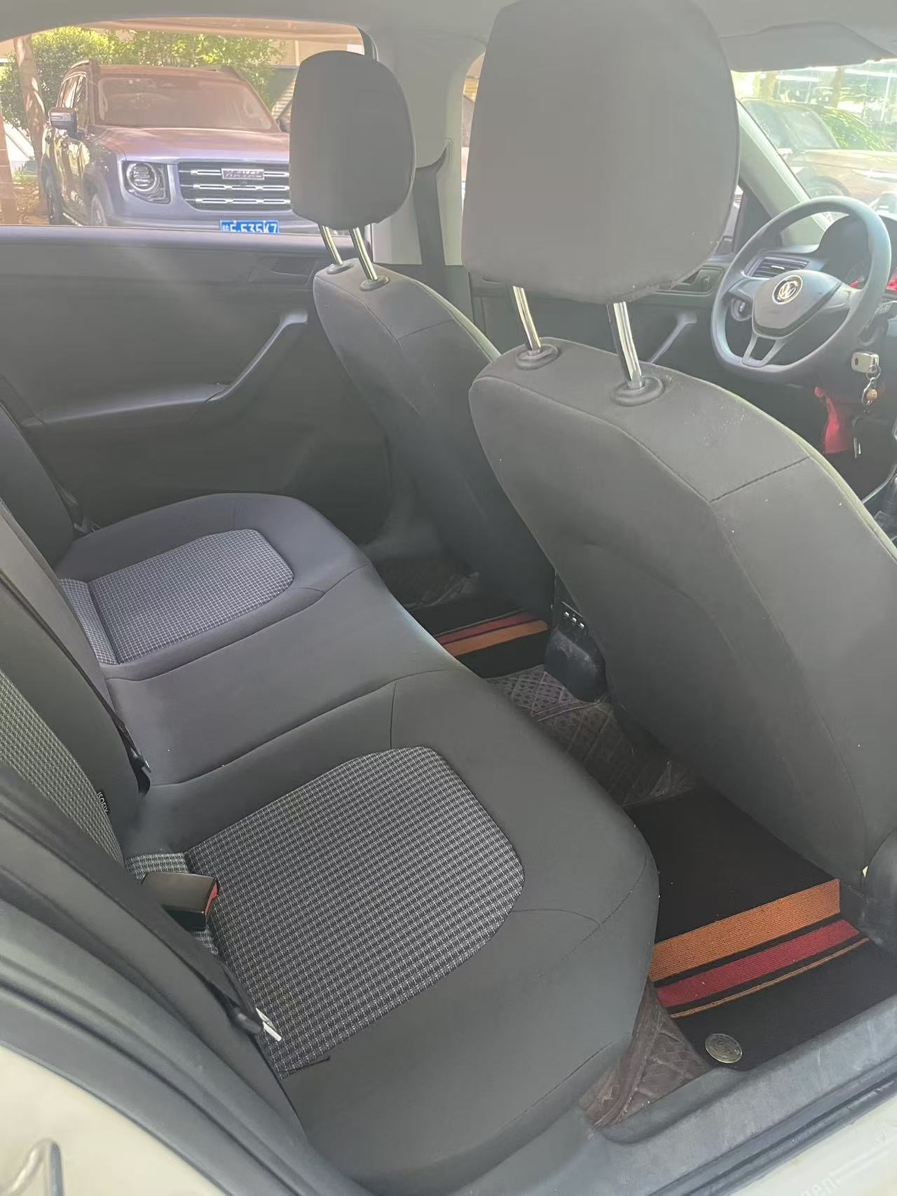 Volkswagen Santana 2023 car image #2