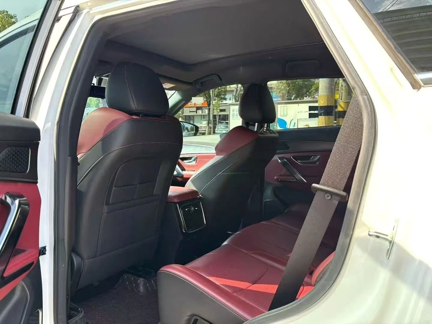 Jetour X70 PLUS 2022 immagine di auto #5