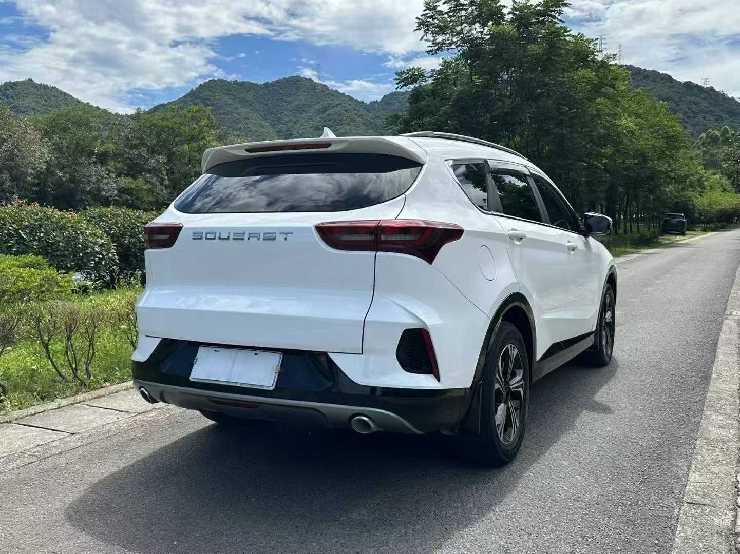 Soueast DX8 S 2023 car image #9