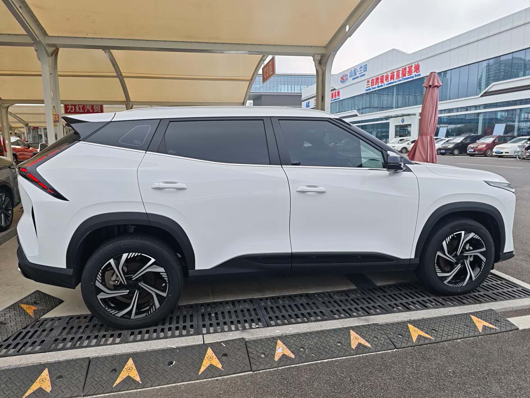 GEELY Boyue 2024 car image #8