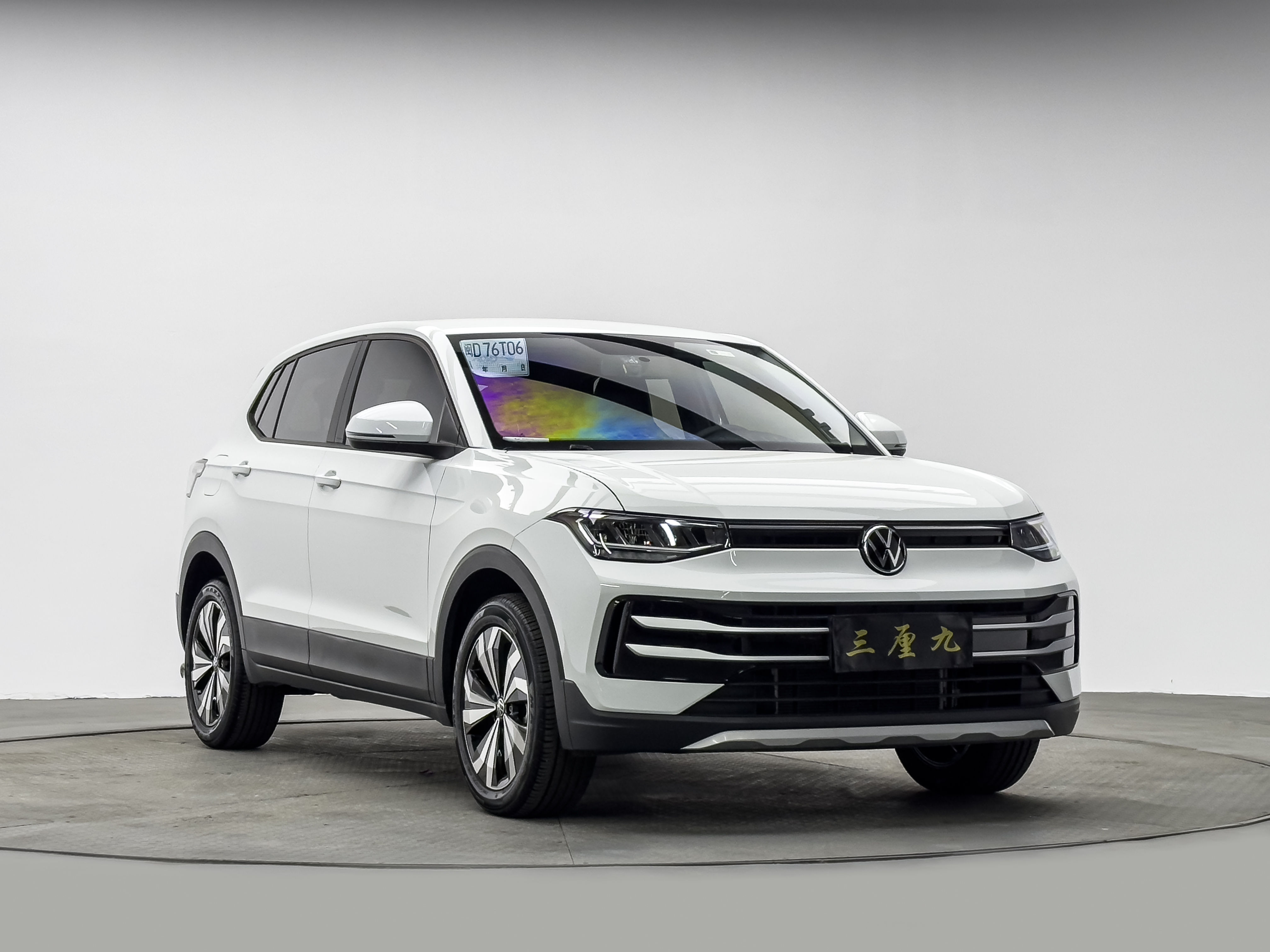 Volkswagen Tharu 2024 car image #10