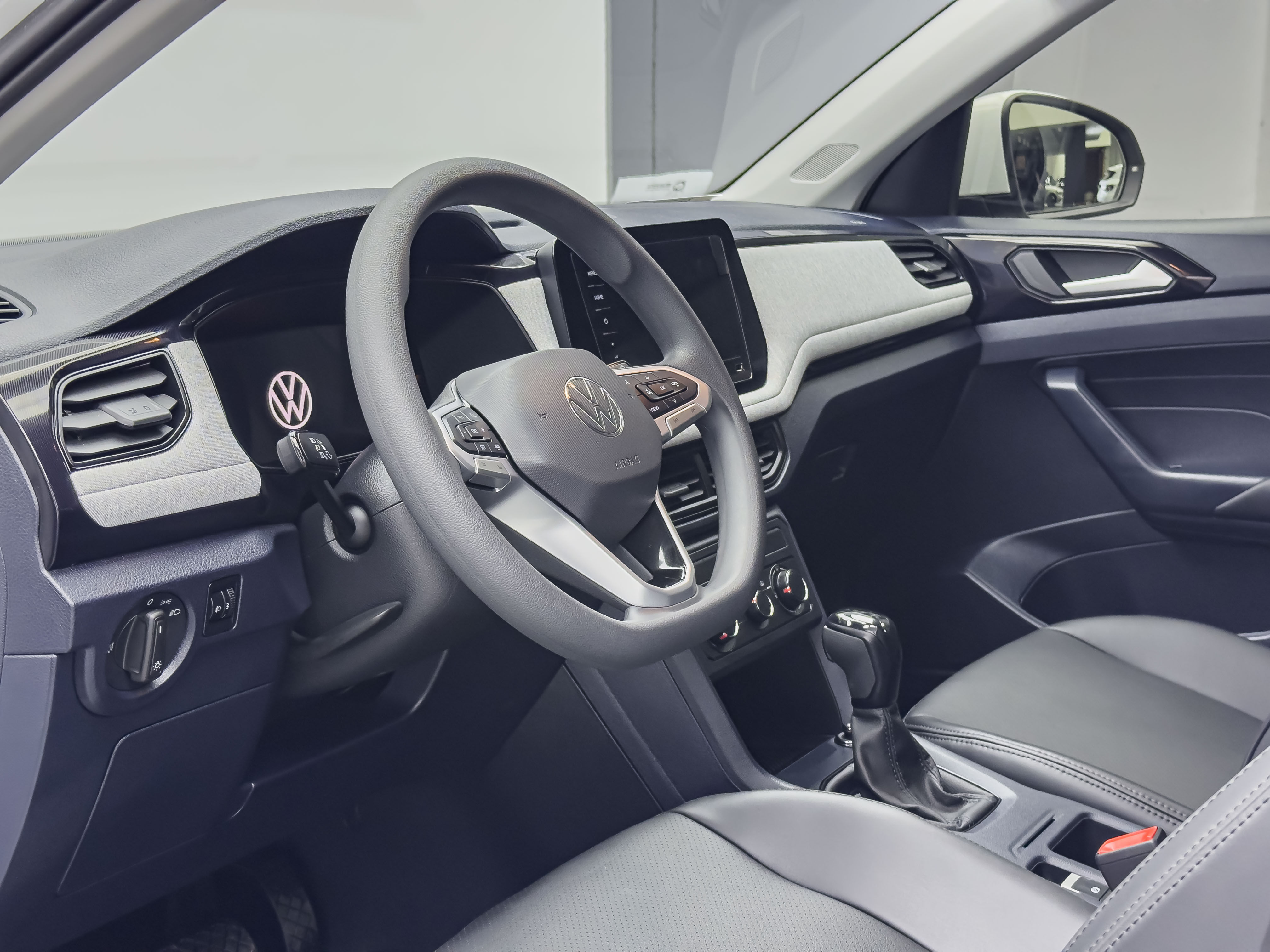 Volkswagen Tharu 2024 car image #9