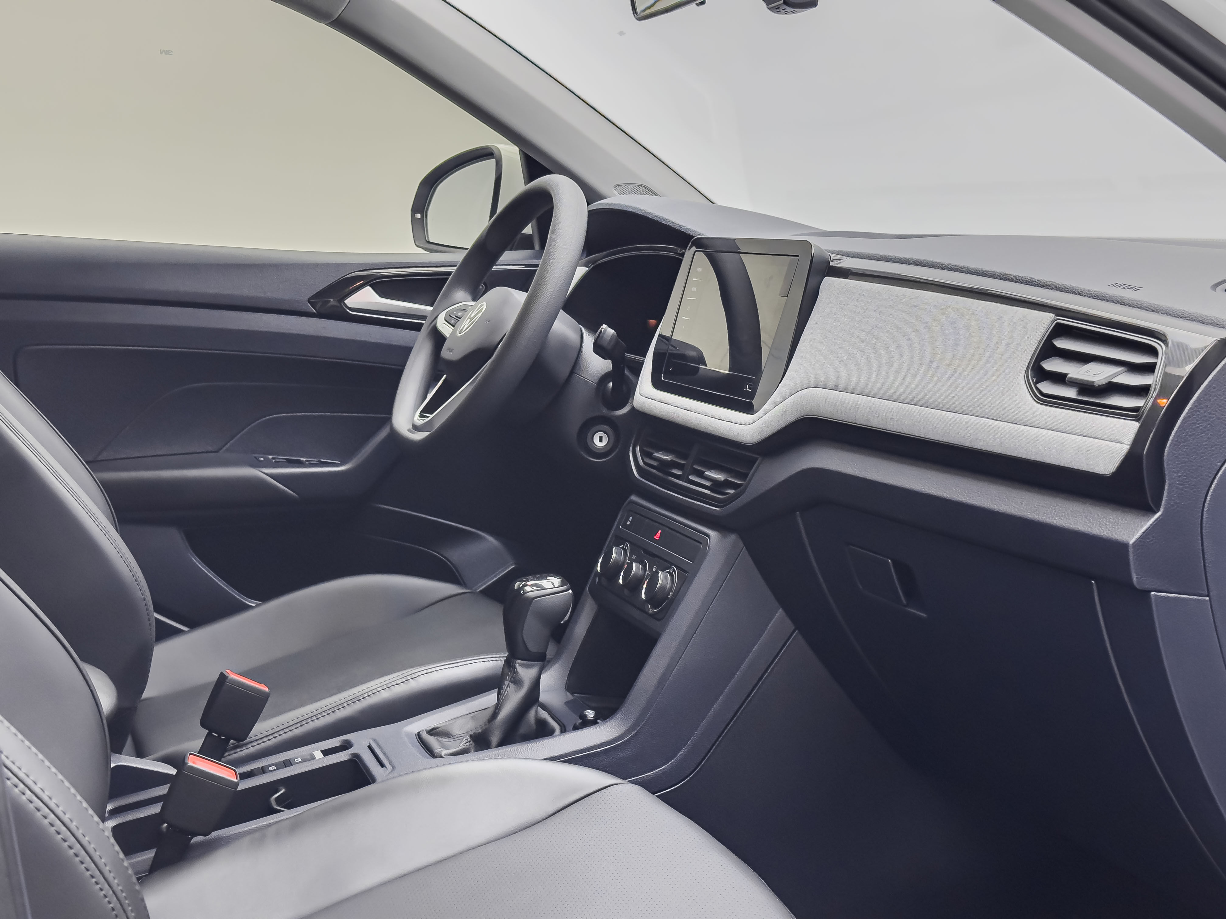 Volkswagen Tharu 2024 car image #8