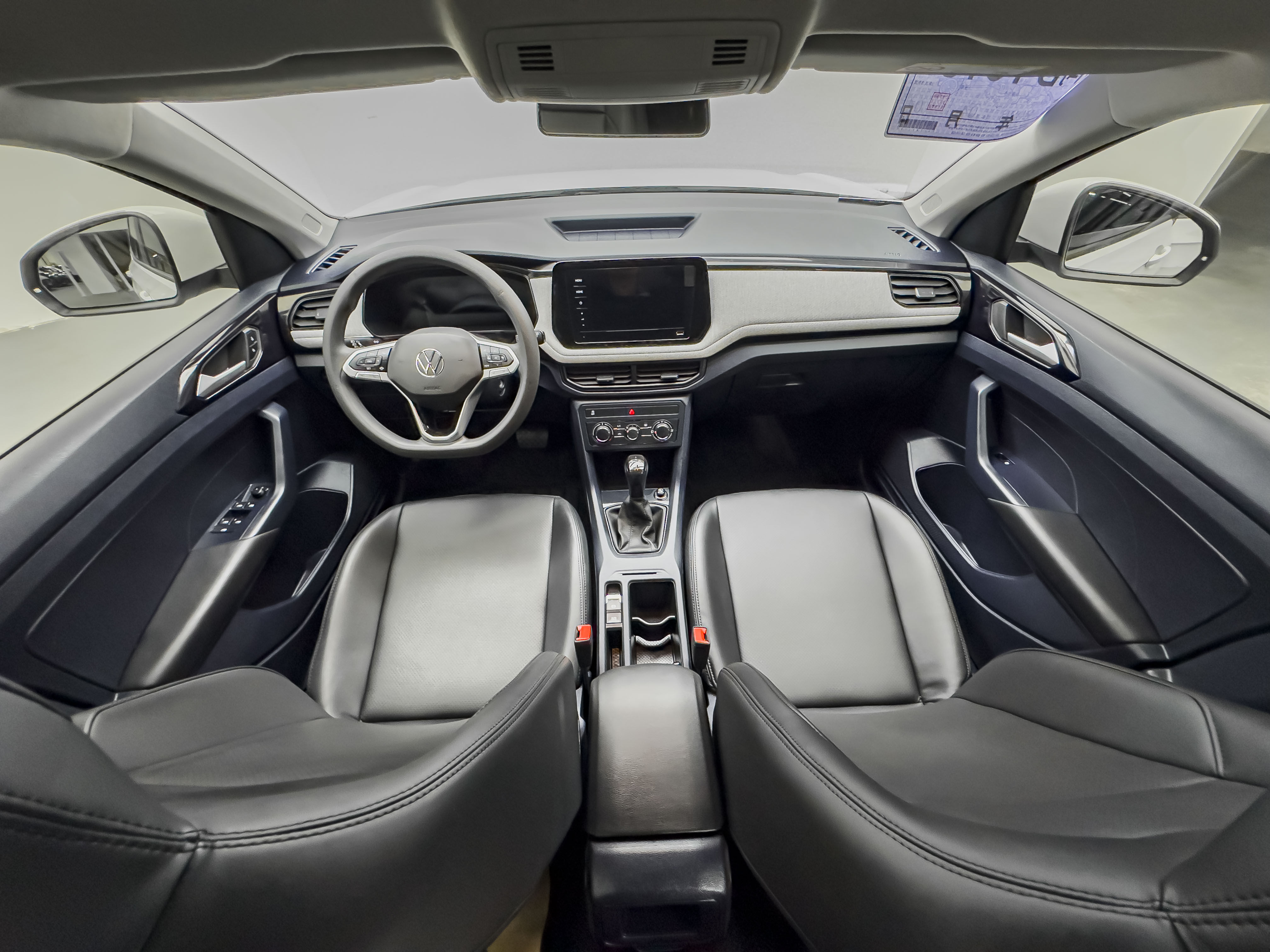 Volkswagen Tharu 2024 car image #12