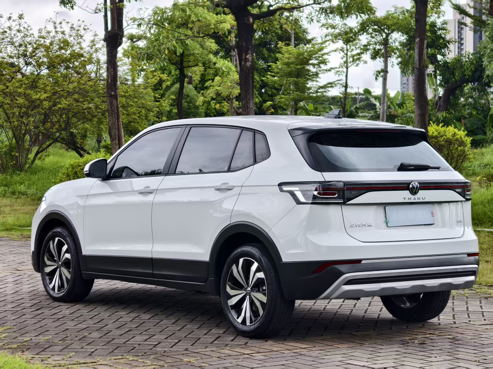 Volkswagen Tharu 2024 car image #5
