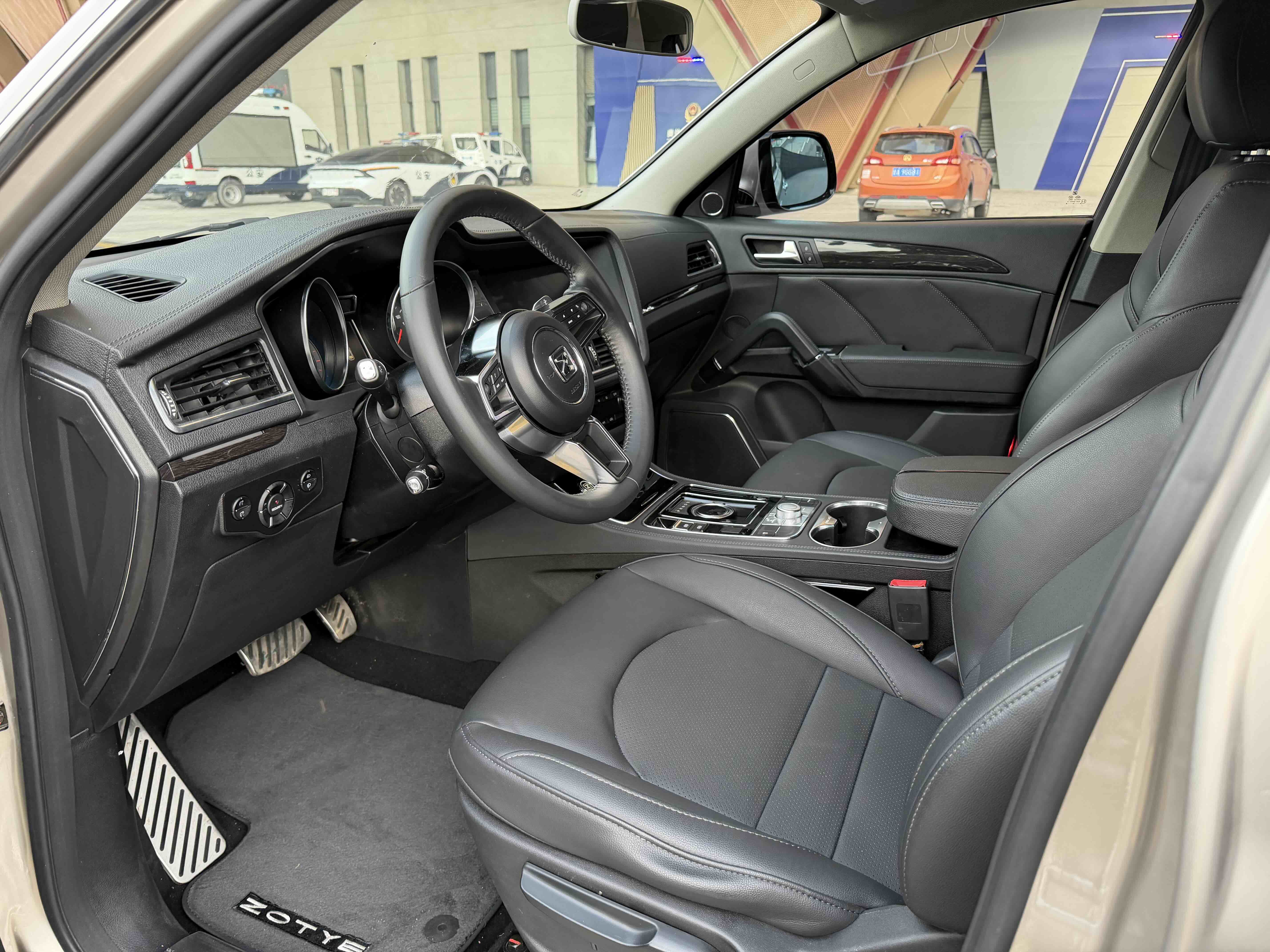 Zotye 2017 car image #8
