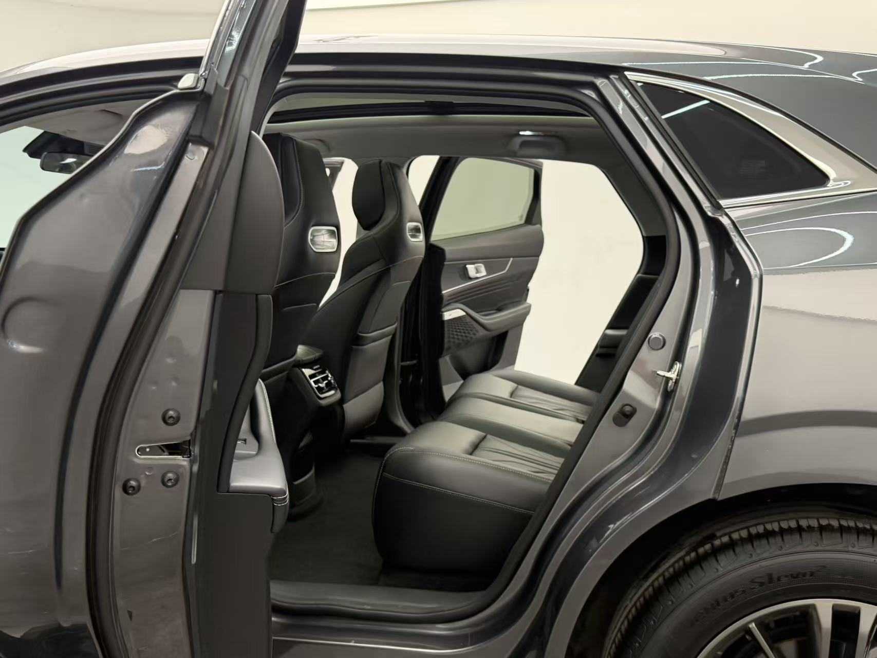 Changan UNI-K 2024 car image #4