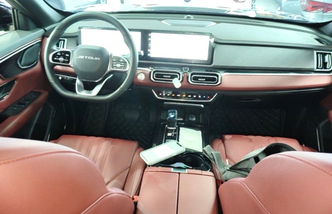 Jetour X70 PLUS 2024 صورة سيارة #4