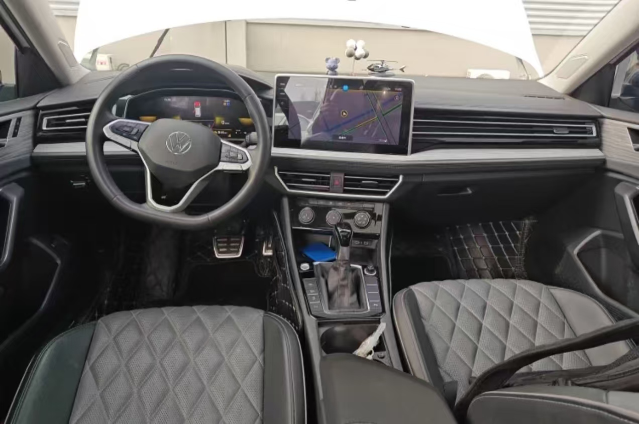 Volkswagen Sagitar 2023 car image #5