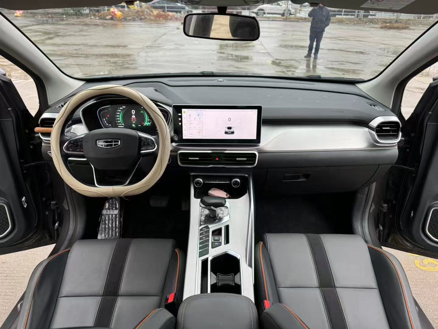 GEELY Coolray 2024 car image #6
