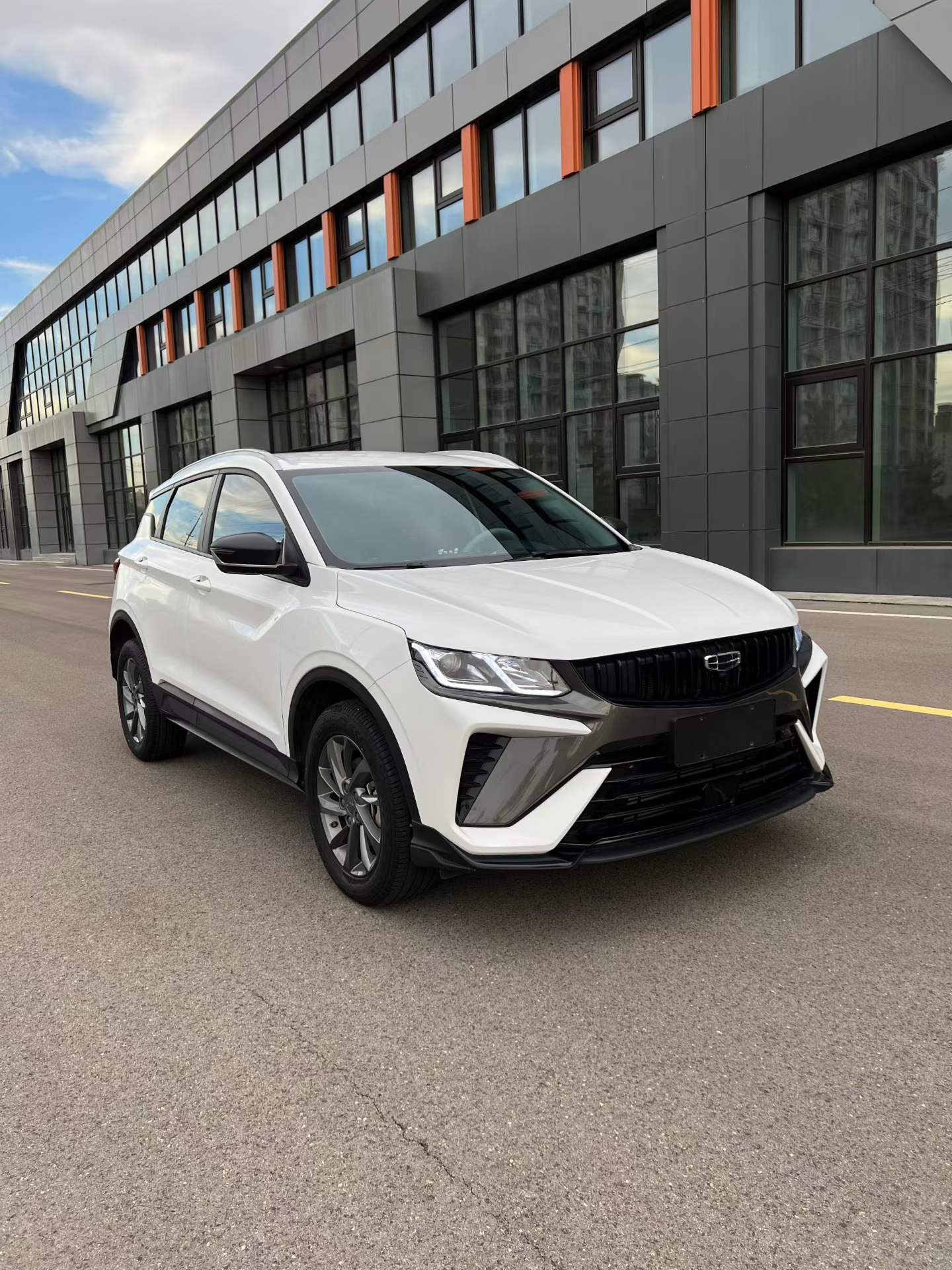 GEELY Coolray 2024 car image #5