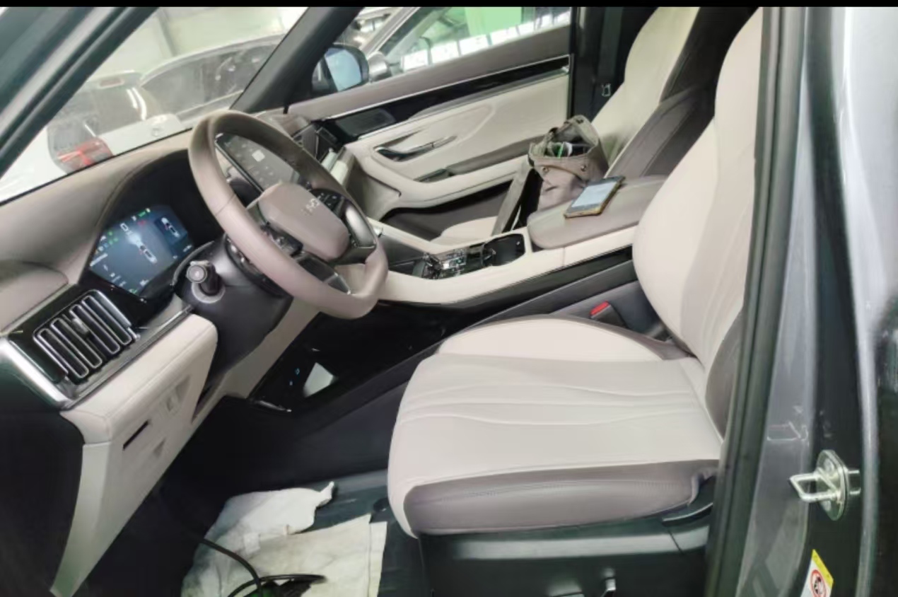 BYD Song Plus 2025 immagine di auto #3