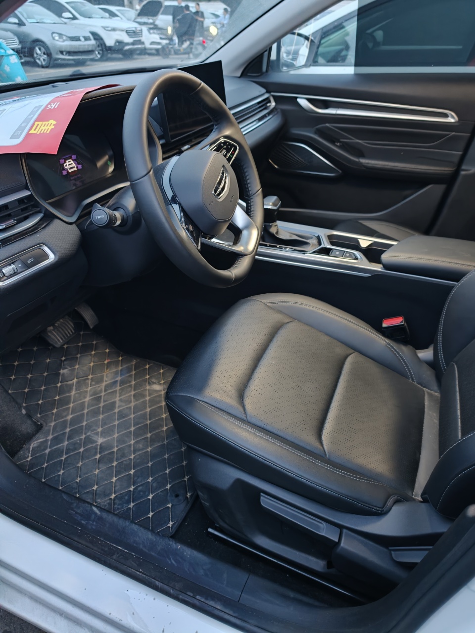 GEELY Emgrand 2024 imagen de coche #4