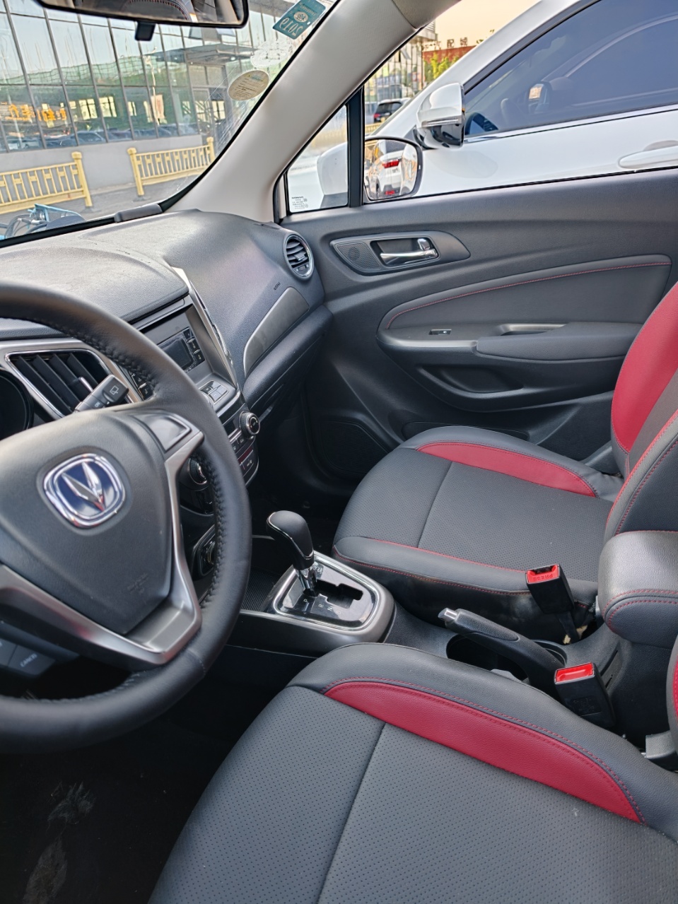 Changan CS15 2016 car image #3
