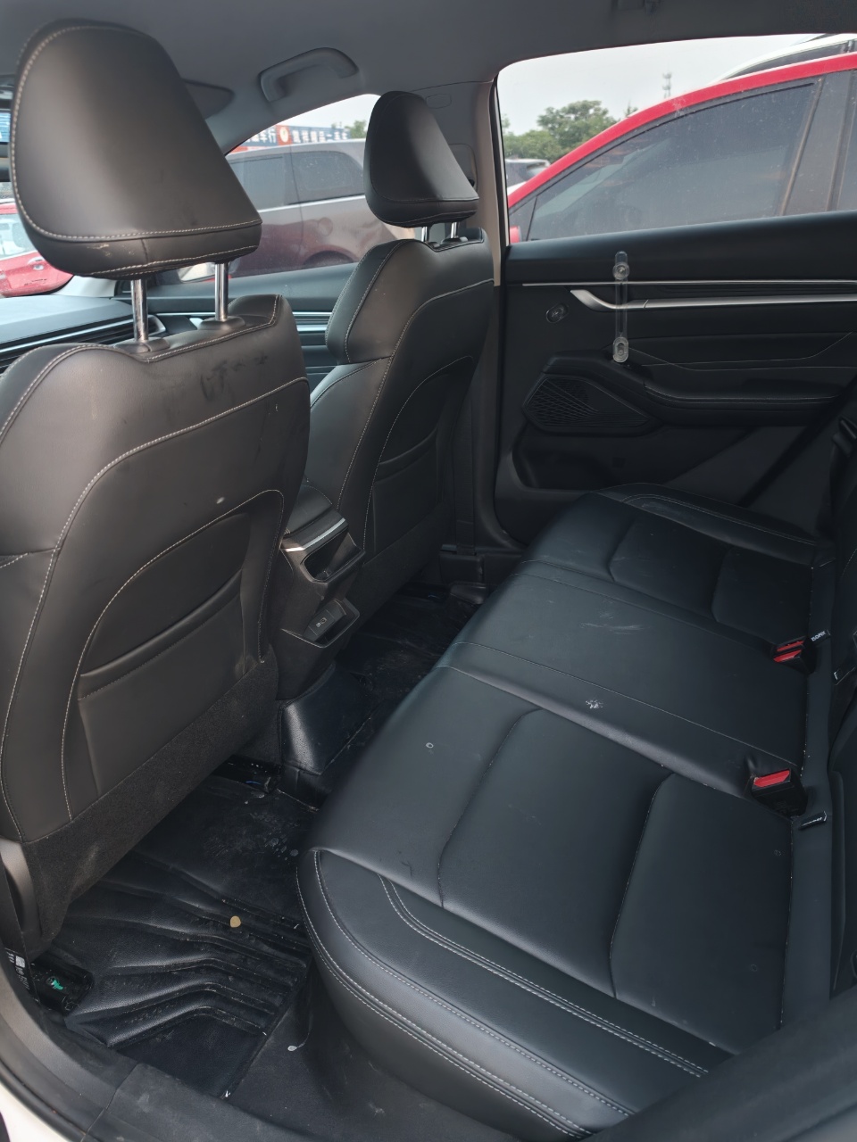 GEELY Emgrand 2024 car image #2