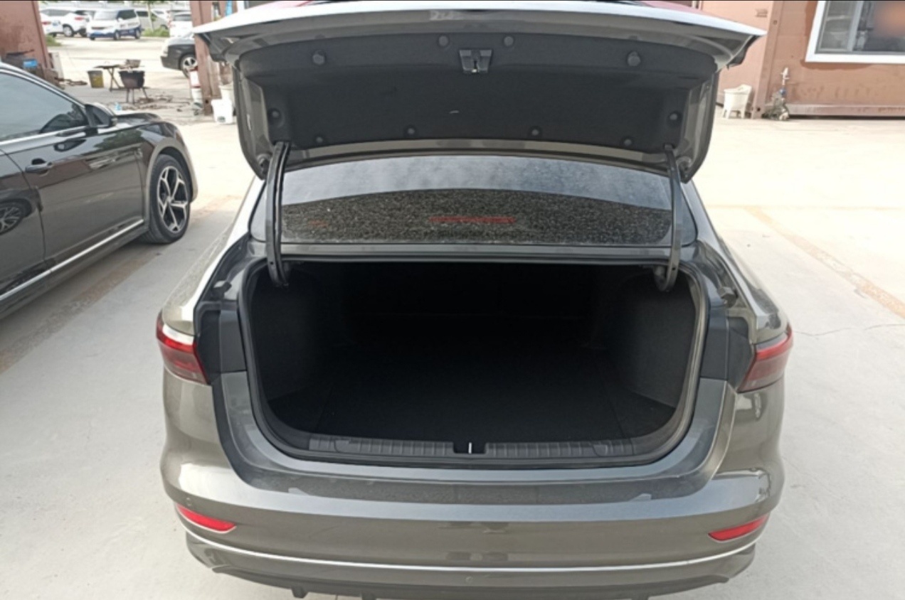 GEELY Emgrand 2023 car image #4