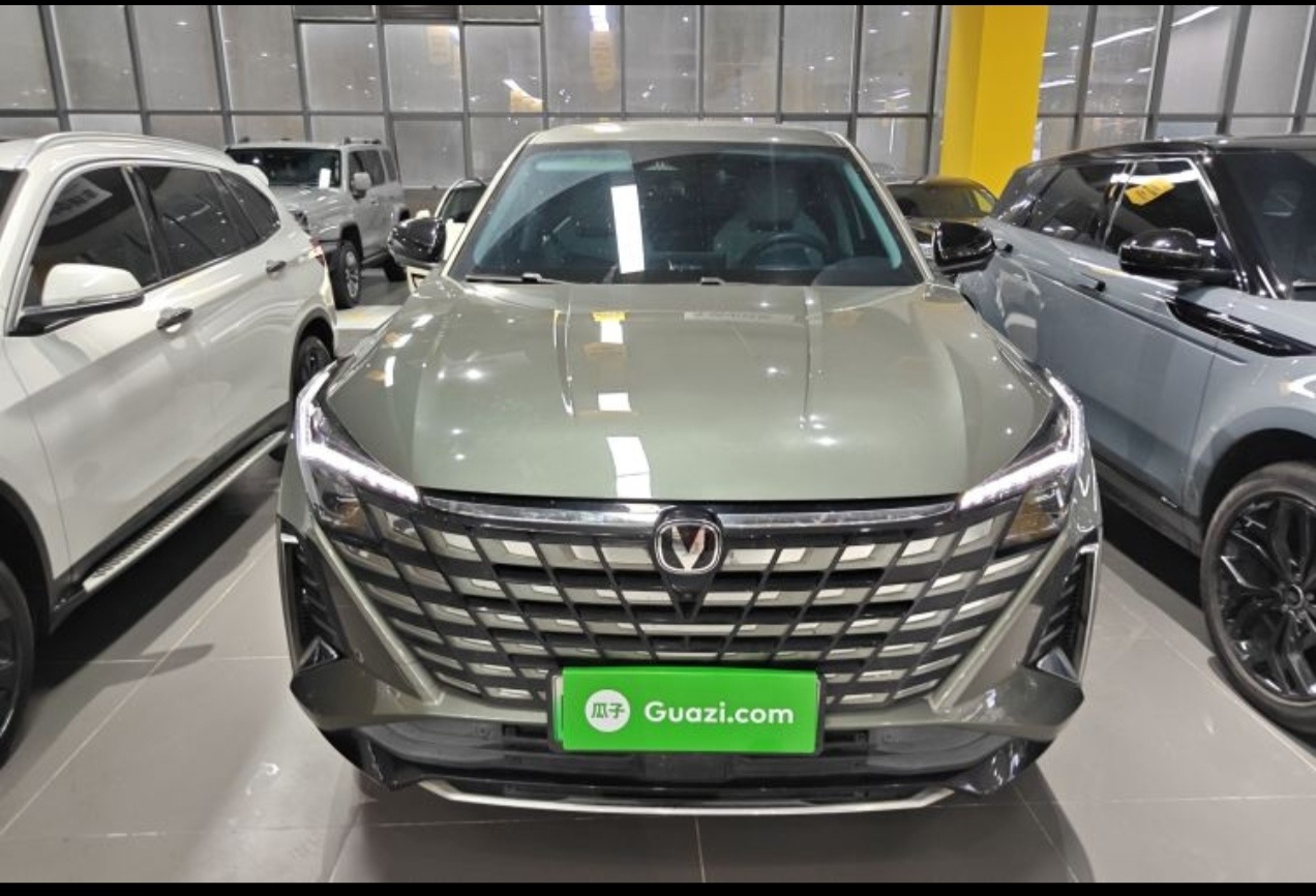 Changan UNI-Z PHEV 2024 car image 